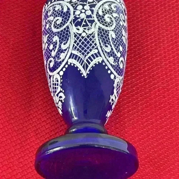 Gorgeous Vintage Cobalt Blue Glass Vases w/ Enamel Painted Lace Design set of 2 - Picture 3 of 7